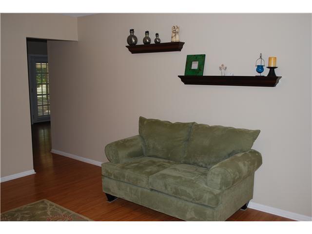 8055 Folkstone Road Indianapolis, IN 46268 - Photo 3 of 18 Gallery Image 3