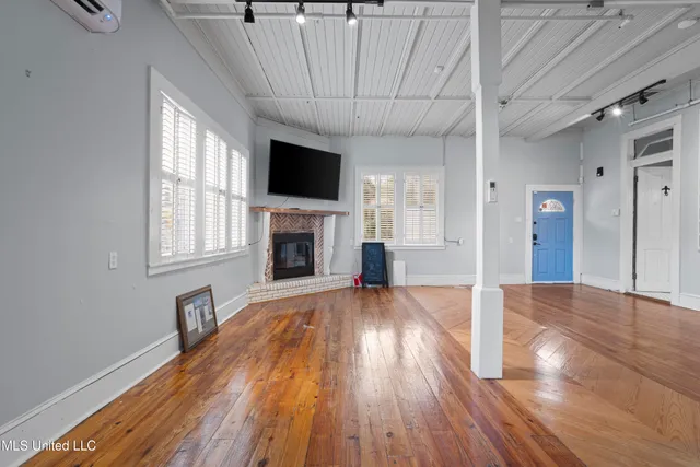 $859,000 | 1012 Beach Boulevard, Biloxi, MS 39530