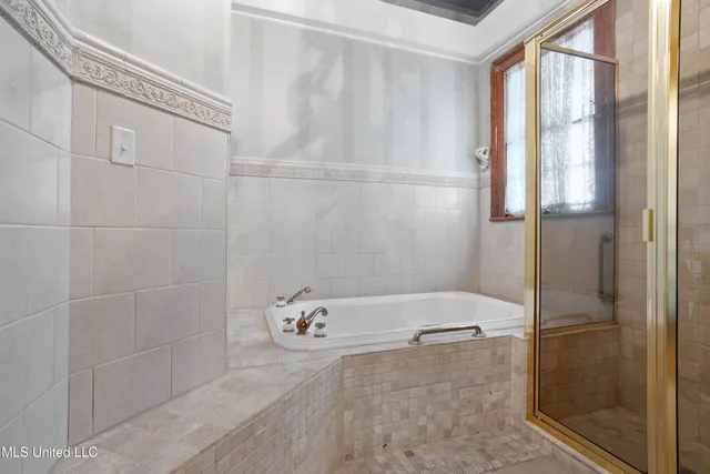 $859,000 | 1012 Beach Boulevard, Biloxi, MS 39530