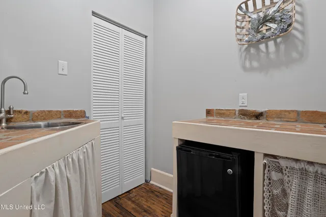 $859,000 | 1012 Beach Boulevard, Biloxi, MS 39530