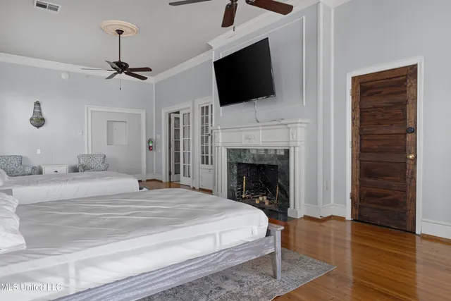 $859,000 | 1012 Beach Boulevard, Biloxi, MS 39530