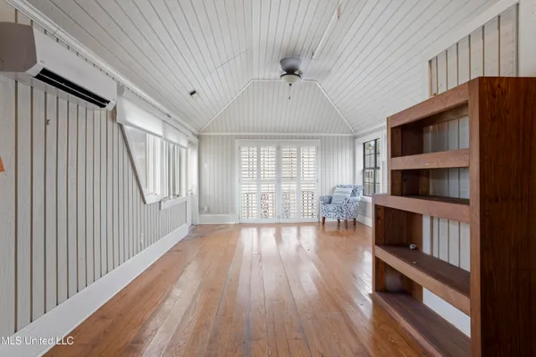 $600,000 | 1012 Beach Boulevard, Biloxi, MS 39530