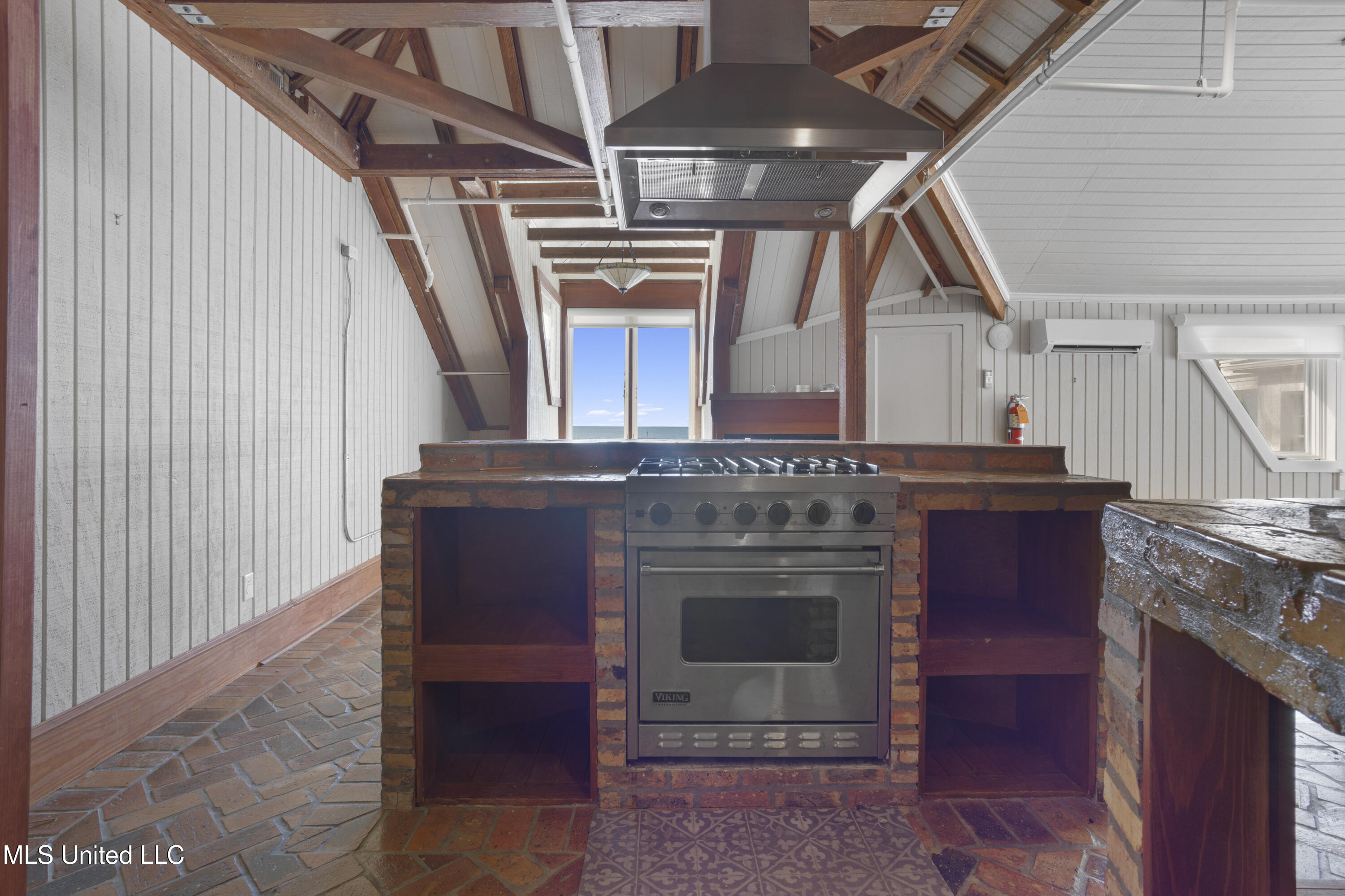 1012 Beach Boulevard Biloxi, MS 39530 - Photo 40 of 45 0042