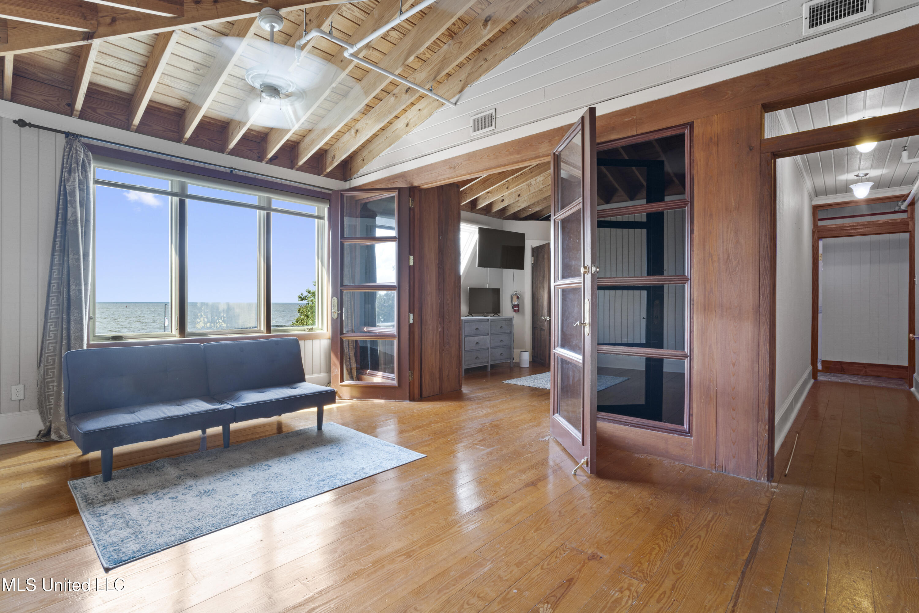 1012 Beach Boulevard Biloxi, MS 39530 - Photo 42 of 45 0044