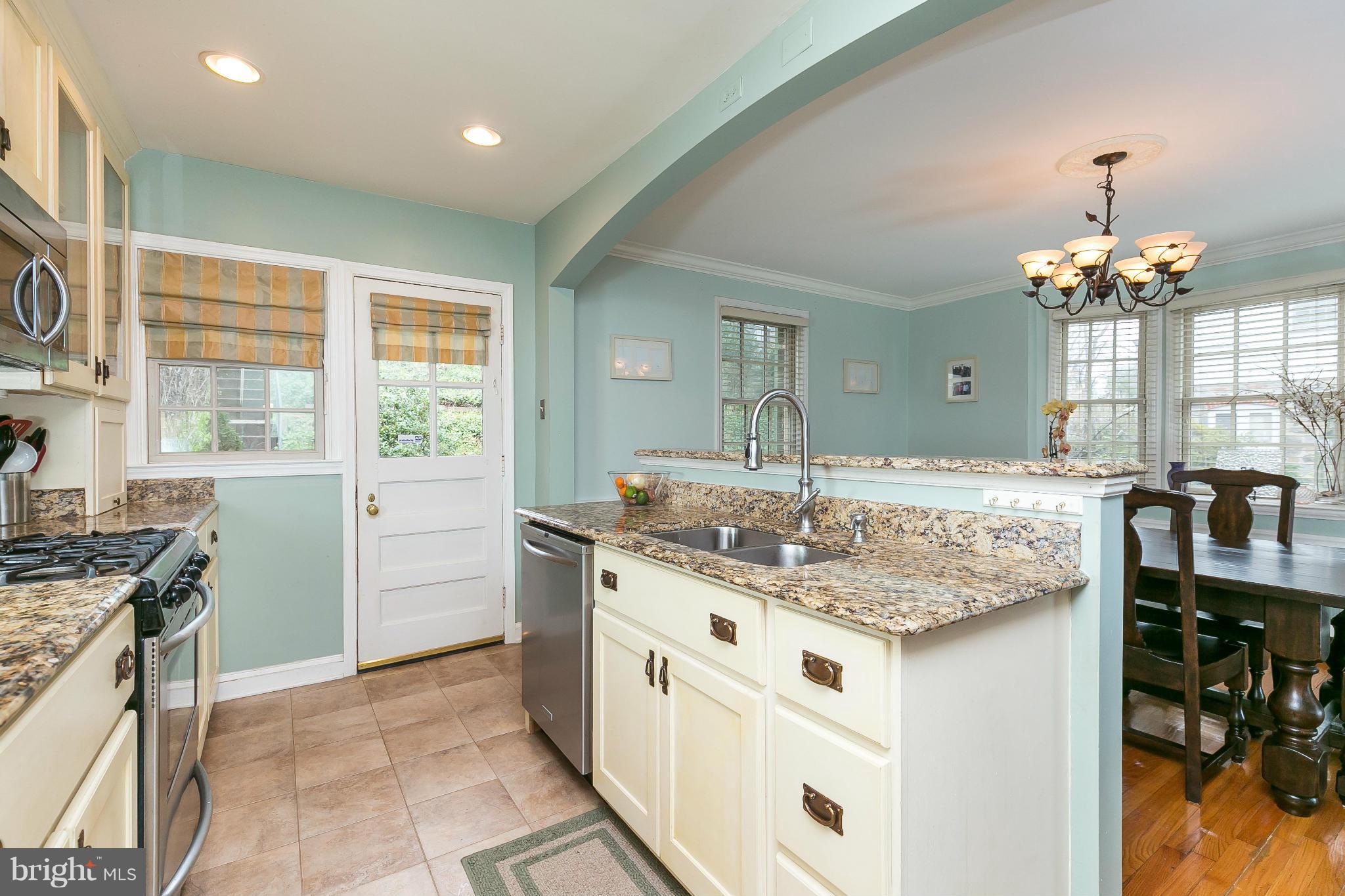 1214 Roundhill Road Baltimore, MD 21218 - Photo 13 of 30 Kitchen