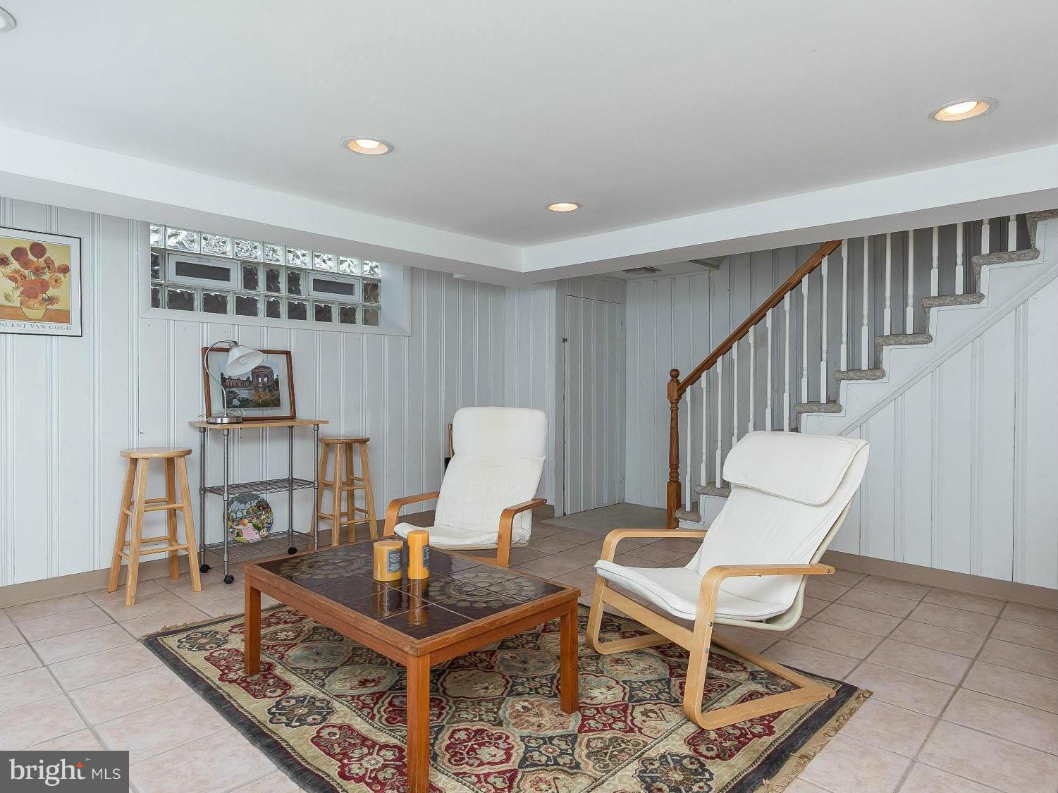 1214 Roundhill Road Baltimore, MD 21218 - Photo 23 of 30 Family Room