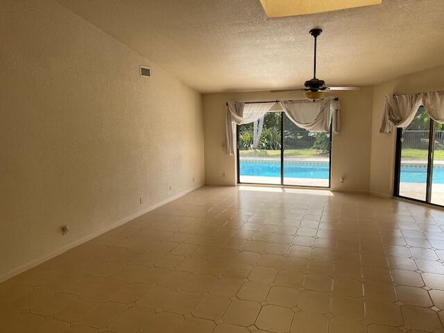 19929 Latona Place Boca Raton, FL 33434 - Photo 12 of 37 IMG_3991