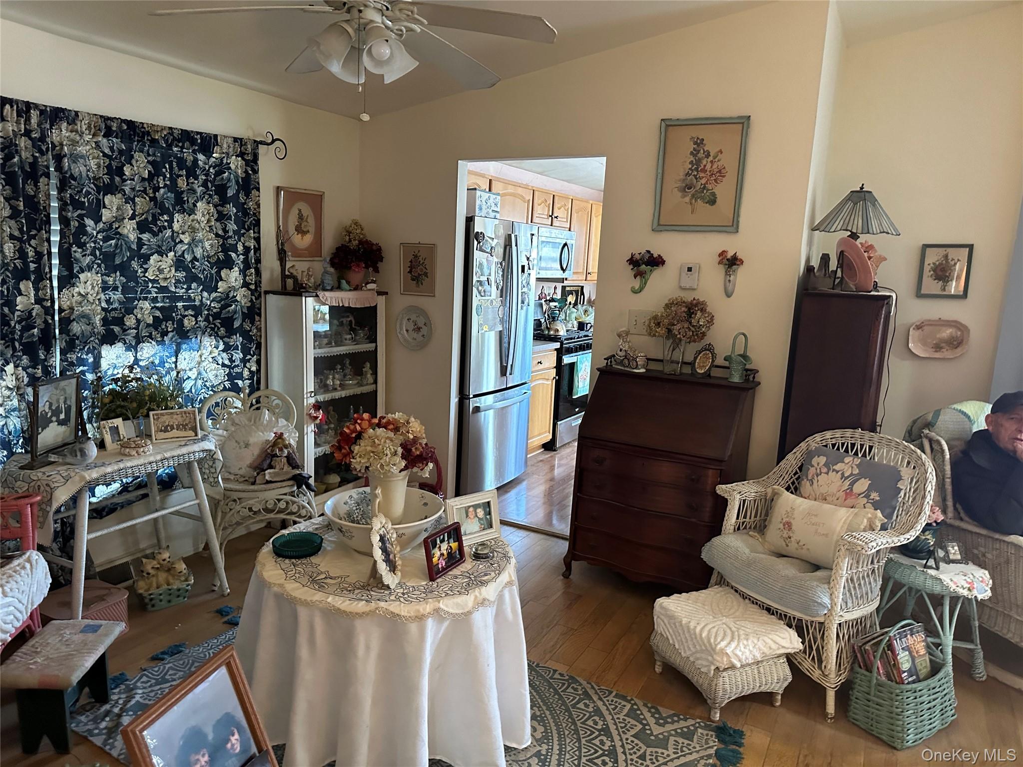 1661 Old Country Road, Unit 275 Riverhead, NY 11901 - Photo 6 of 13