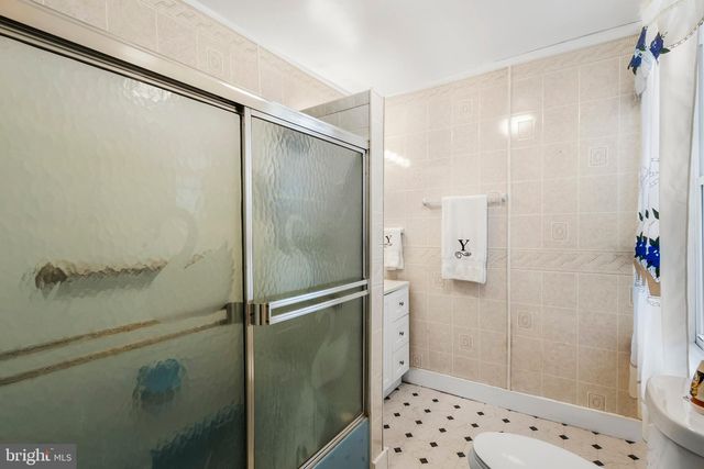 $180,000 | 5328 Osage Avenue, Philadelphia, PA 19143