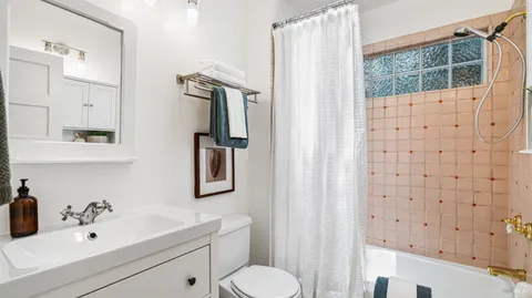 $975,000 | 103 Oak Knoll Avenue, San Anselmo, CA 94960