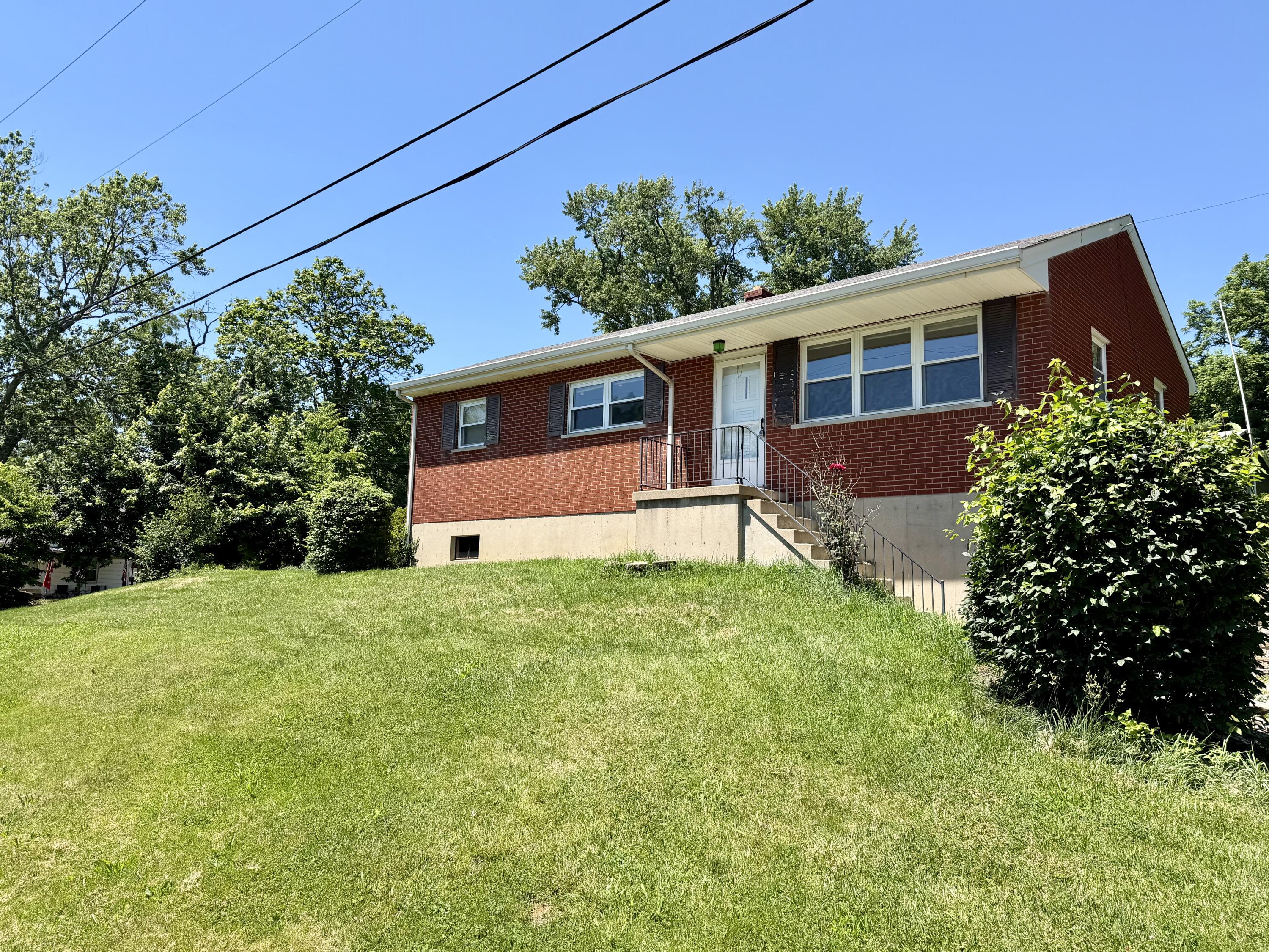 207 Savoy Road Newport, KY 41076 - Photo 1 of 14