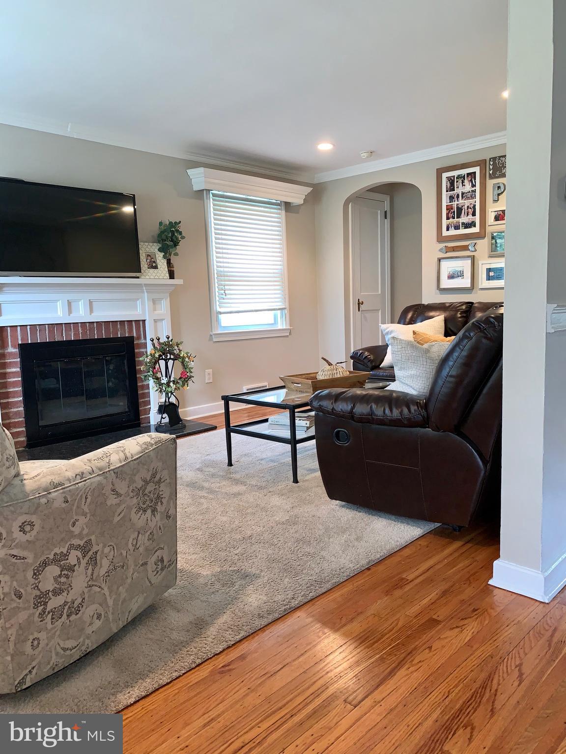 136 Garden Road Oreland, PA 19075 - Photo 15 of 31 Family Room