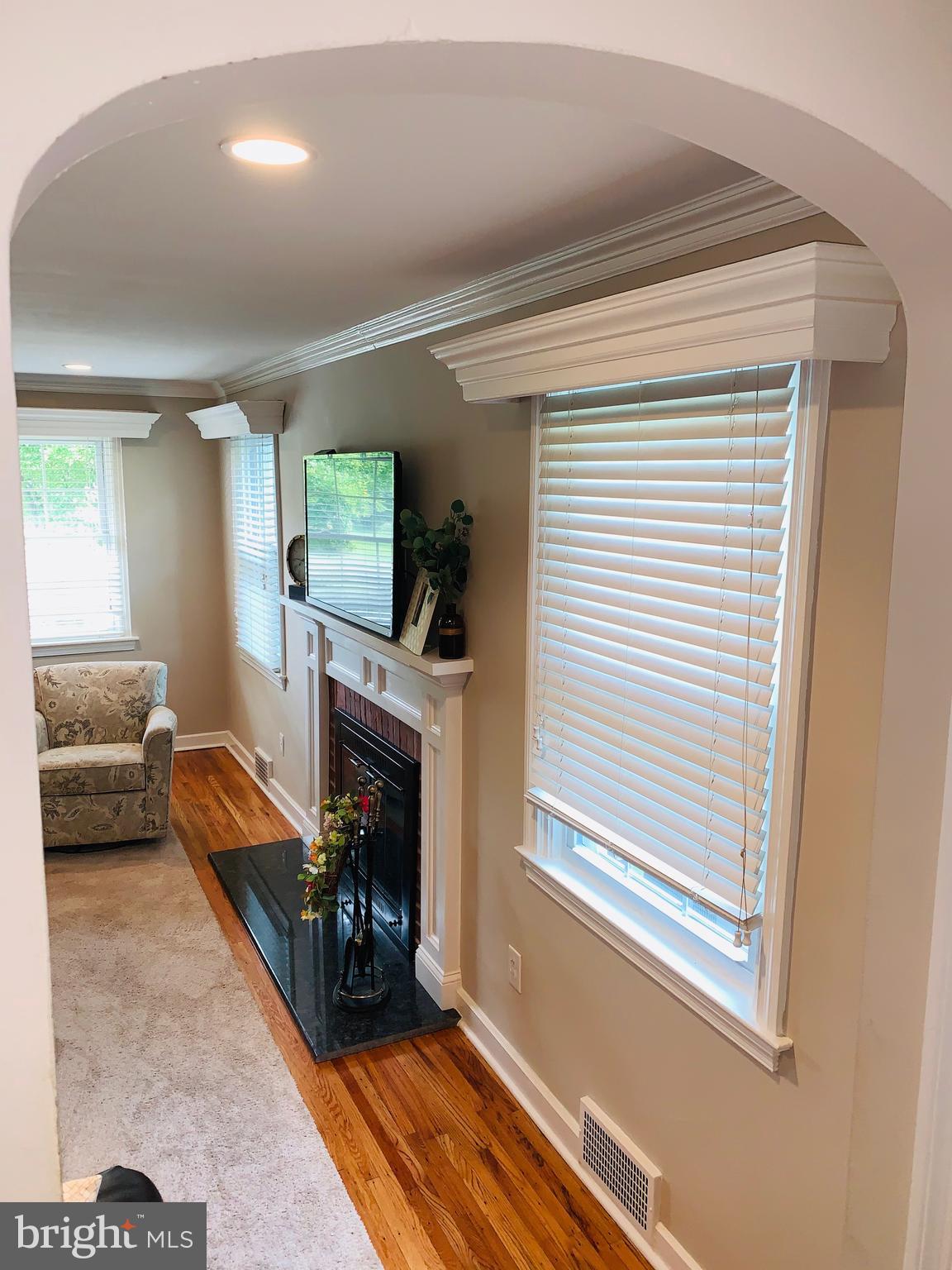 136 Garden Road Oreland, PA 19075 - Photo 16 of 31 Arched Doorway