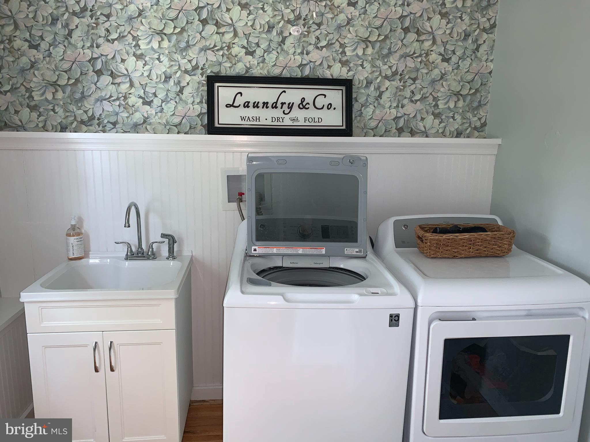 136 Garden Road Oreland, PA 19075 - Photo 22 of 31 Bedroom 4/ Laundry Room