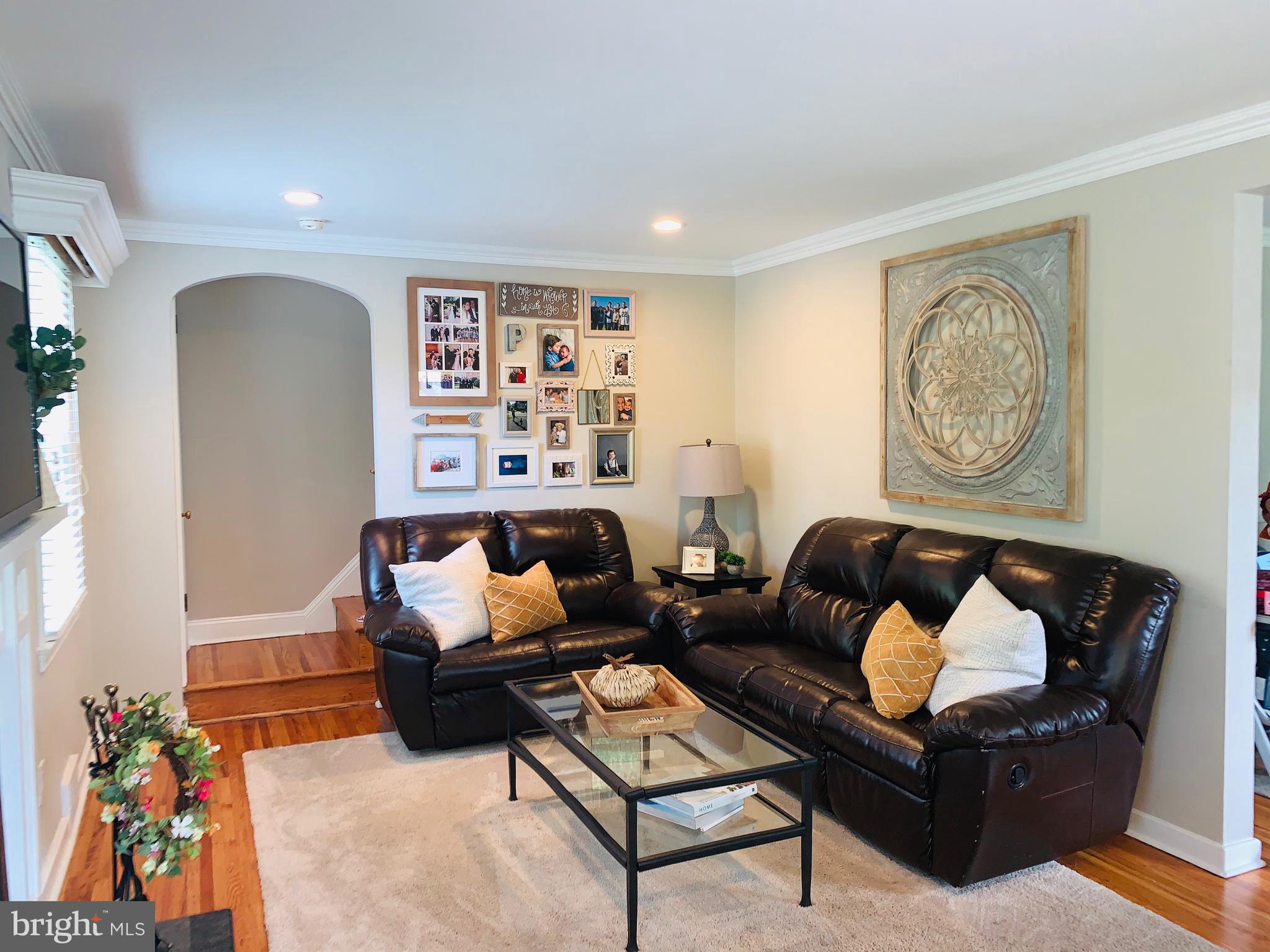 136 Garden Road Oreland, PA 19075 - Photo 9 of 31 Family Room