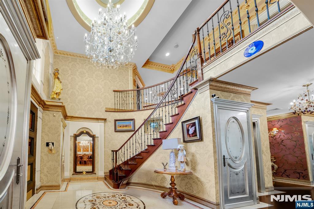 1088 Dearborn Road Fort Lee, NJ 07024 - Photo 6 of 49 Gallery Image 6