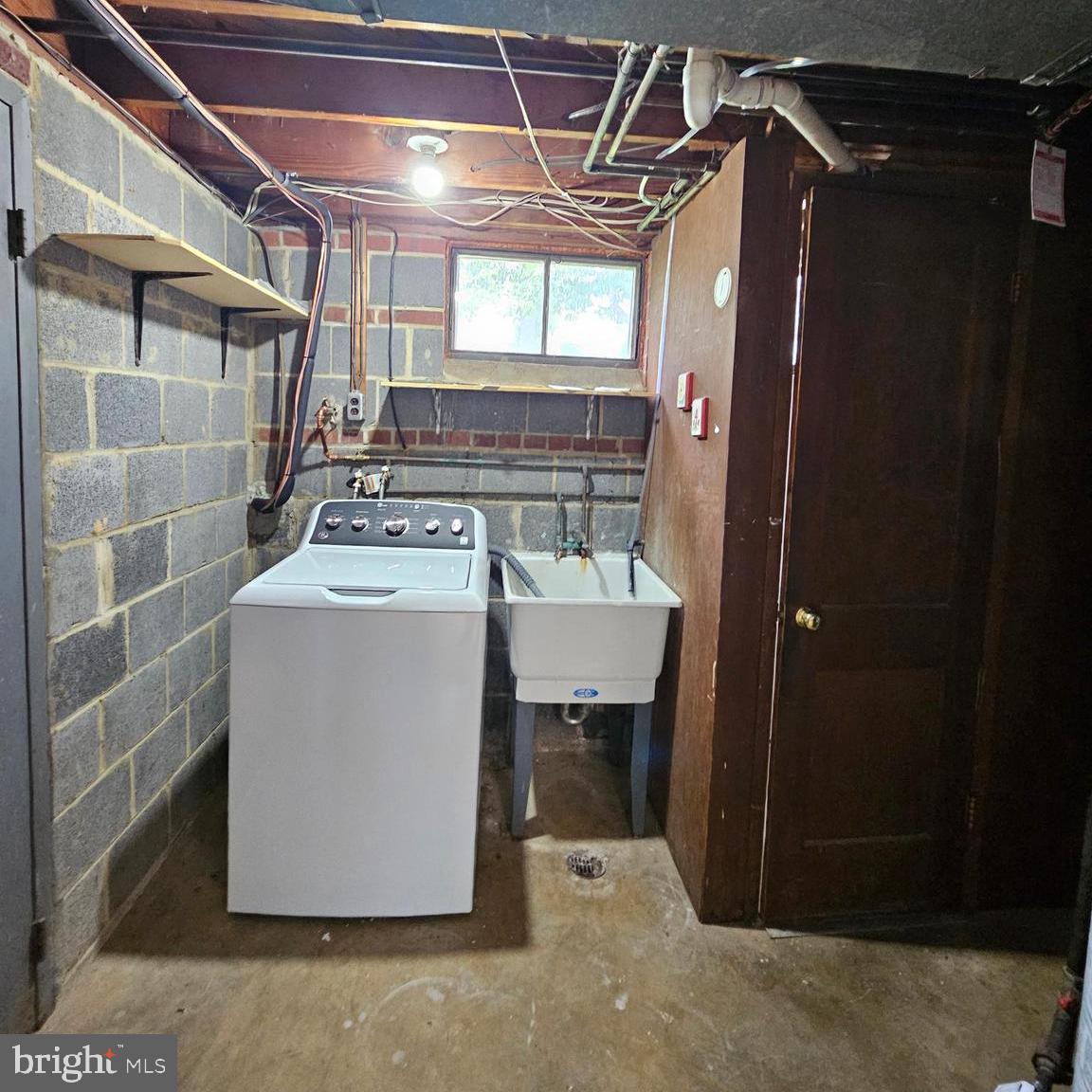 7606 Gresham Street Springfield, VA 22151 - Photo 28 of 36