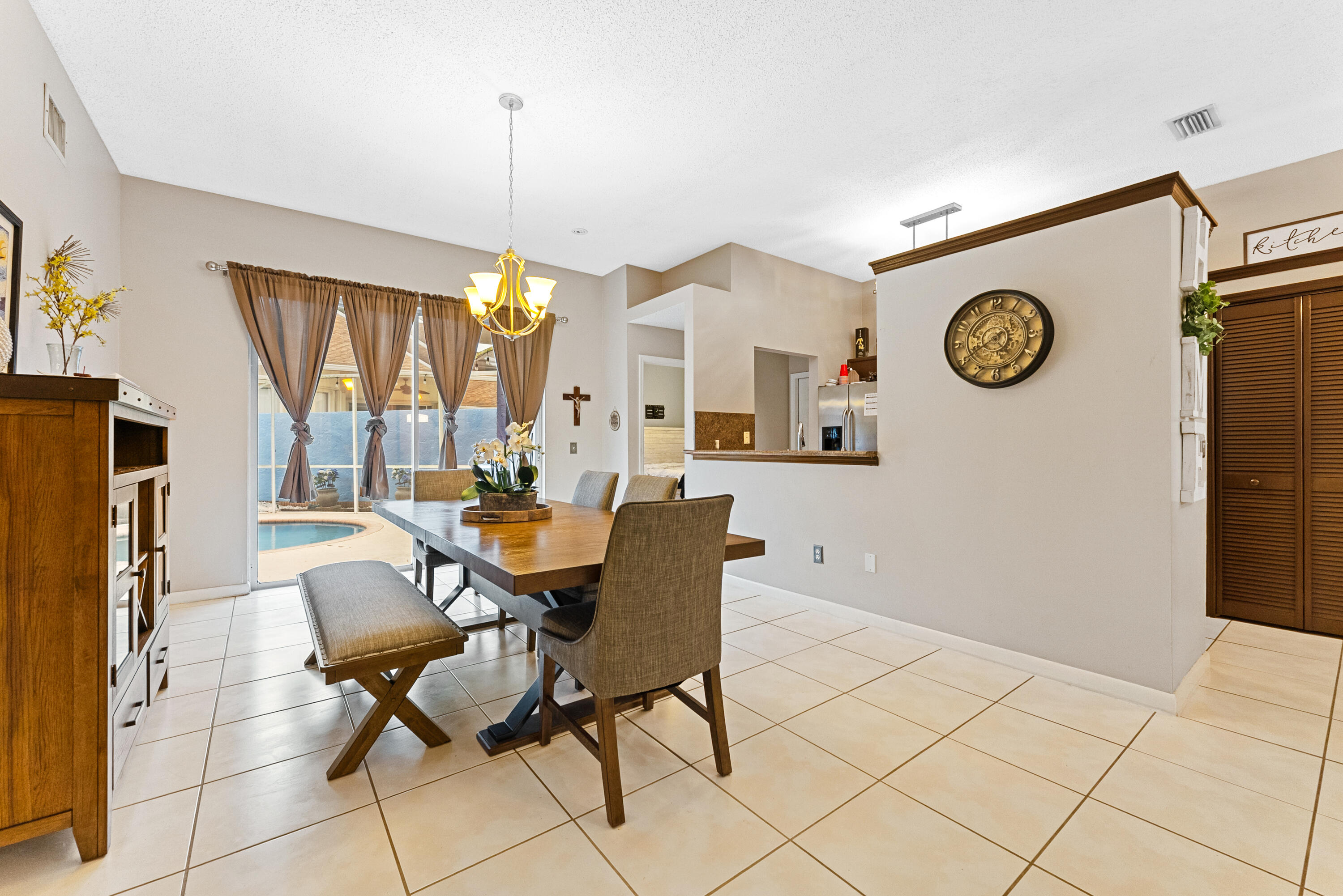 1134 Aviary Road Wellington, FL 33414 - Photo 9 of 31 IMG_7341