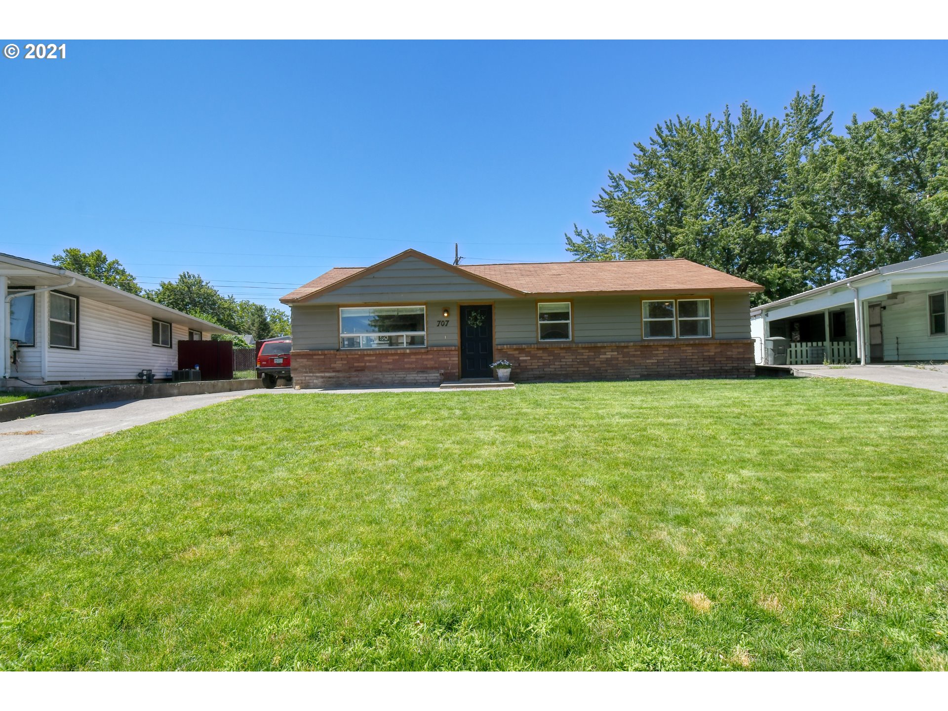 707 Southwest 28th Drive Pendleton, OR 97801 - Photo 1 of 32 Gallery Image 1