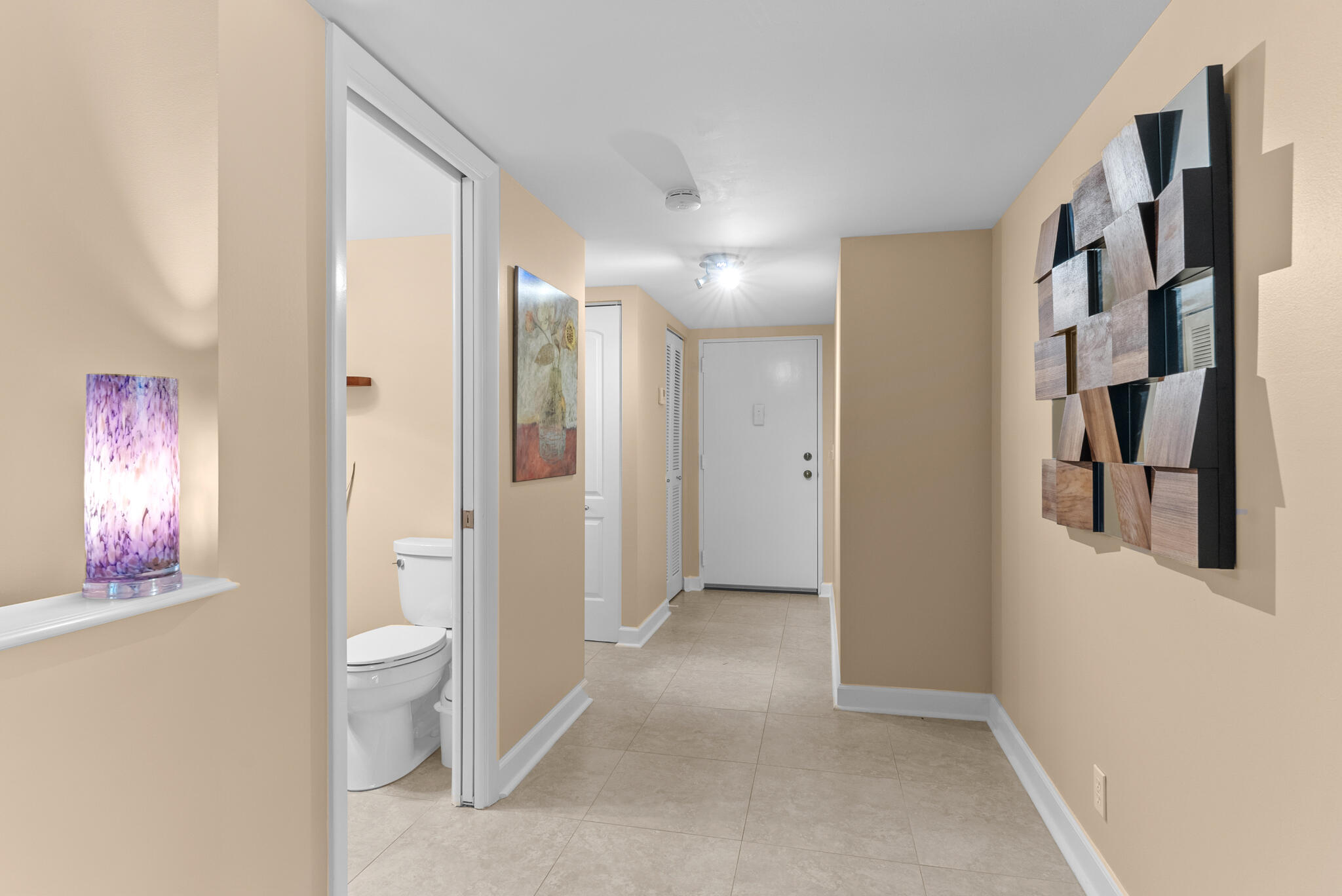 6300 Northwest 2nd Avenue, Unit 201 Boca Raton, FL 33487 - Photo 8 of 31 Entrance Area