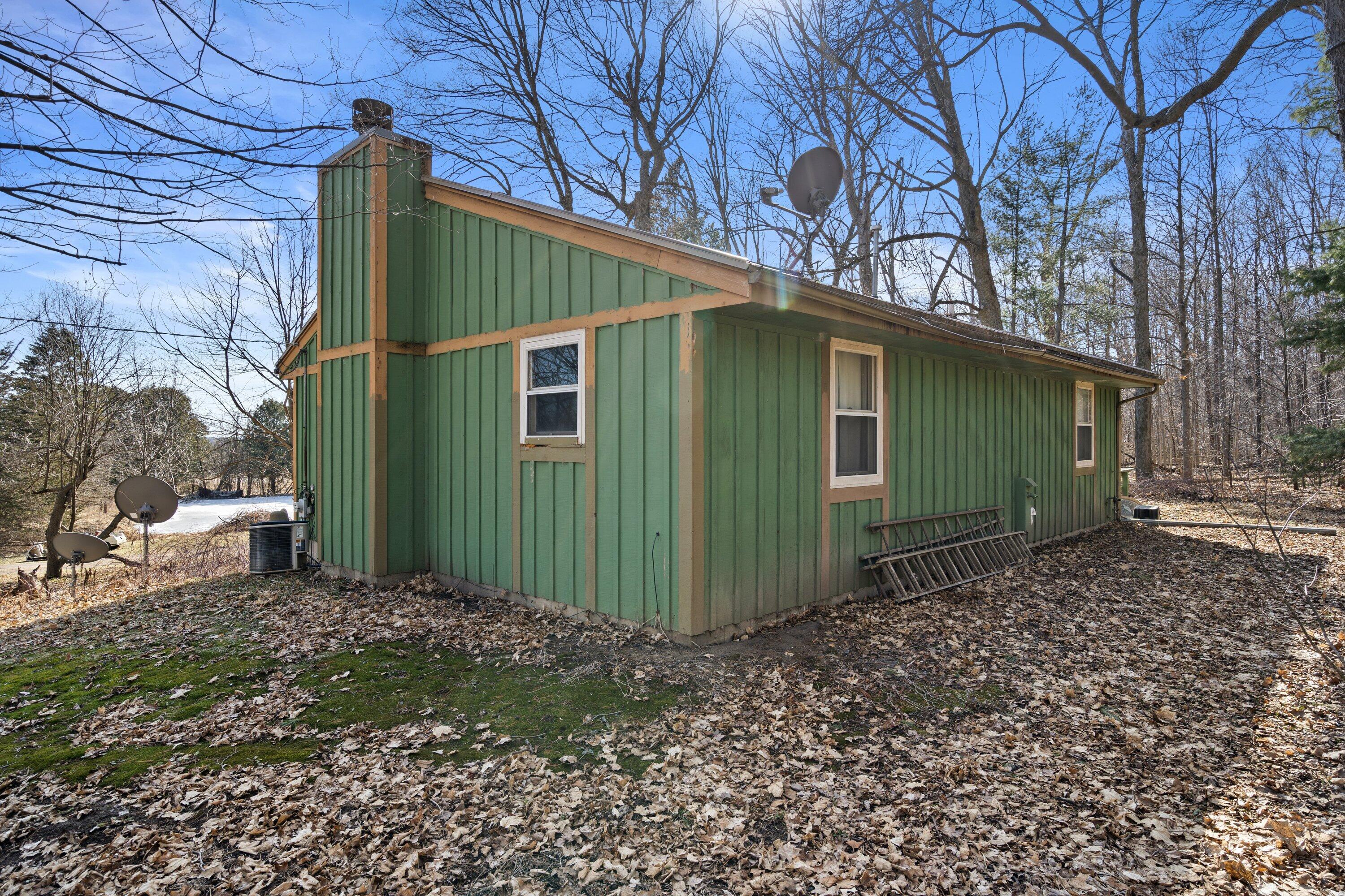 9545 County Highway Kewaskum, WI 53040 - Photo 26 of 34 back side view