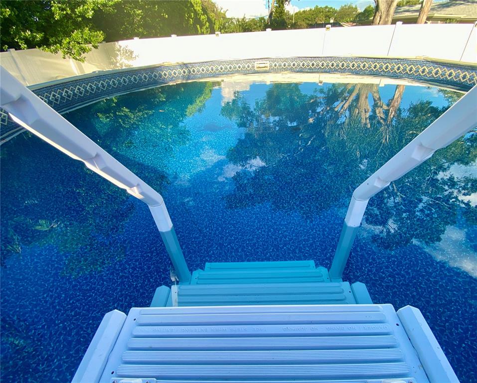 1632 Heather Place Palm Harbor, FL 34684 - Photo 26 of 39 a view of entryway