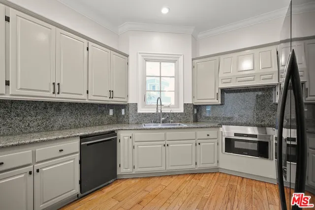 $15,000 | 4818 Roma Court, Marina del Rey, CA 90292