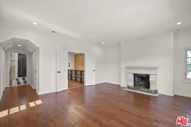 $15,000 | 4818 Roma Court, Marina del Rey, CA 90292