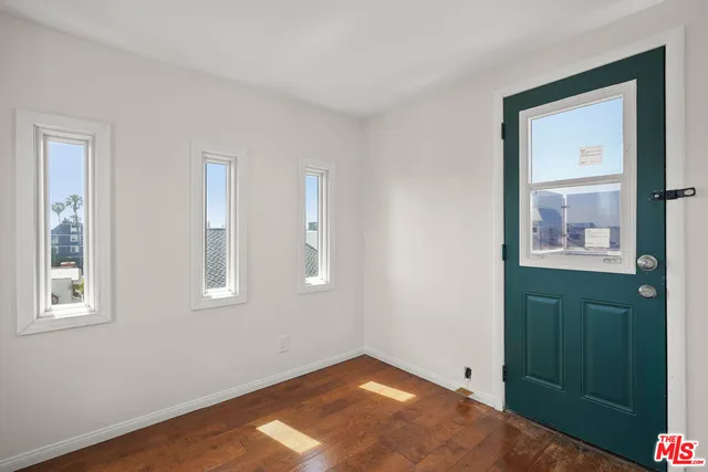 $15,000 | 4818 Roma Court, Marina del Rey, CA 90292