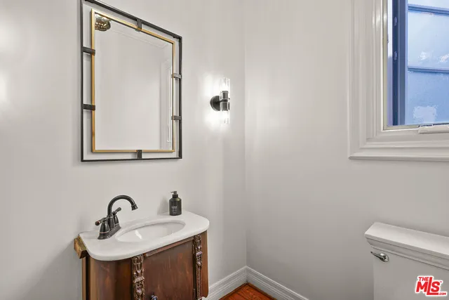 $15,000 | 4818 Roma Court, Marina del Rey, CA 90292