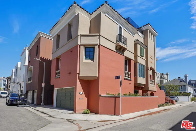 $15,000 | 4818 Roma Court, Marina del Rey, CA 90292