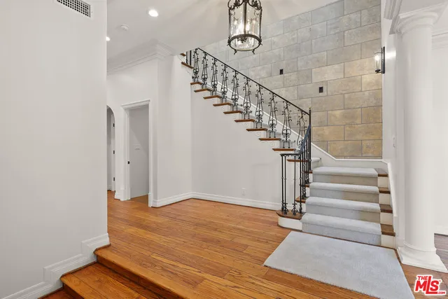 $15,000 | 4818 Roma Court, Marina del Rey, CA 90292