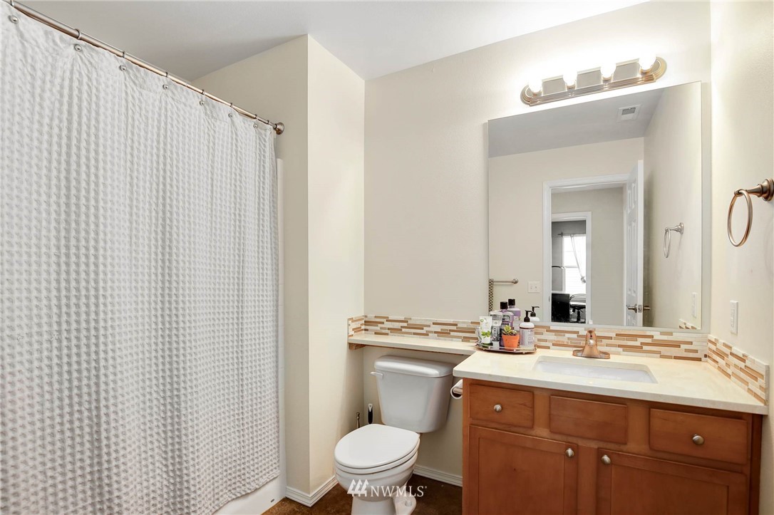 18105 170th Place Southeast Renton, WA 98058 - Photo 17 of 24 Gallery Image 17