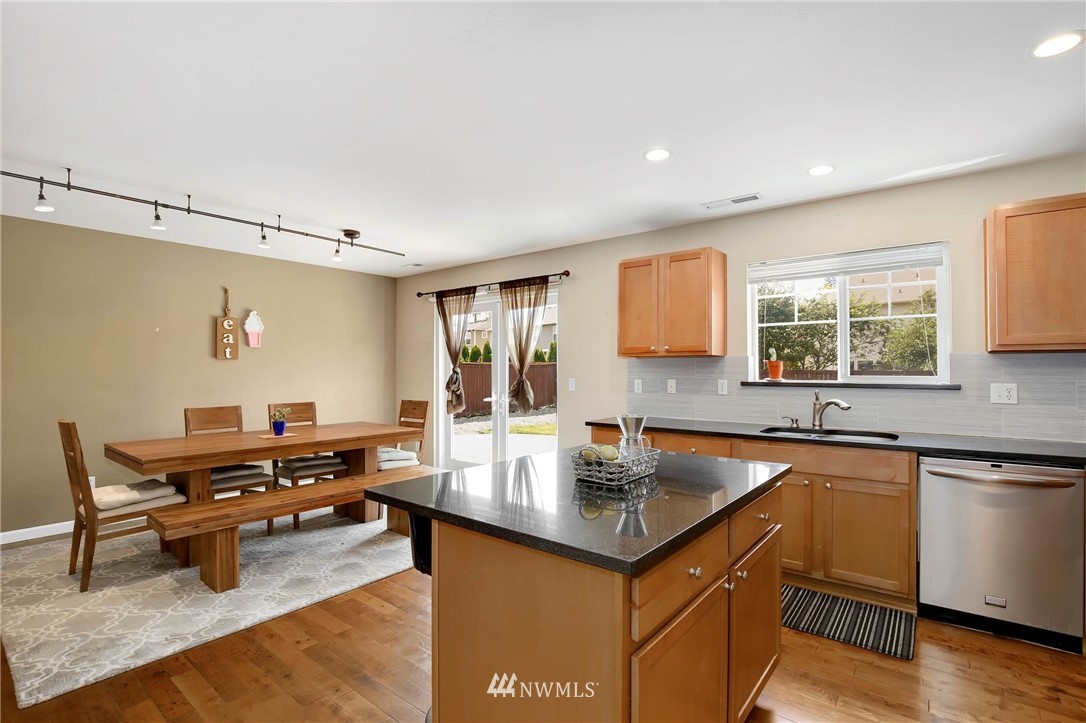 18105 170th Place Southeast Renton, WA 98058 - Photo 8 of 24 Gallery Image 8