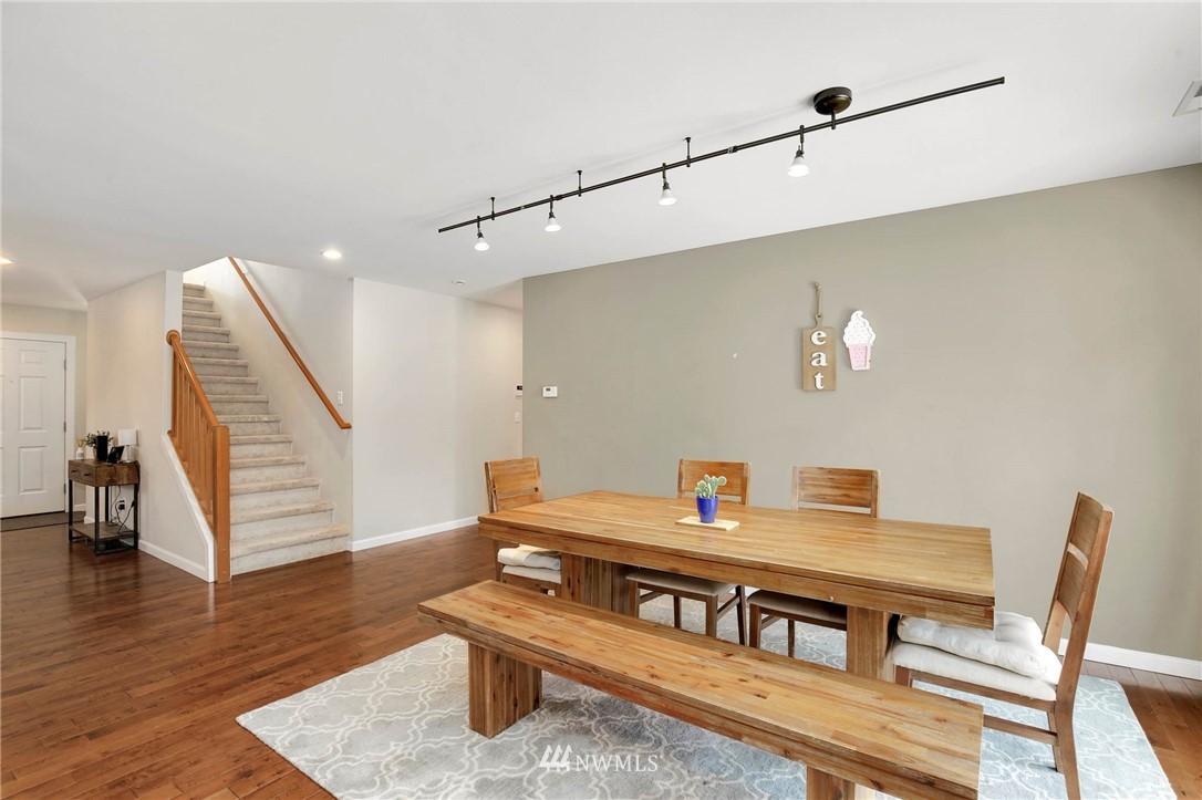 18105 170th Place Southeast Renton, WA 98058 - Photo 9 of 24 Gallery Image 9