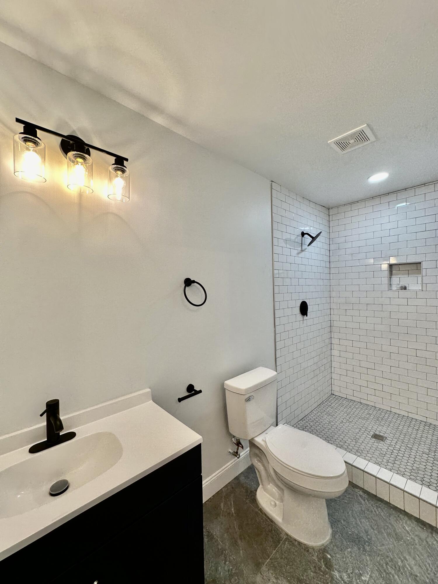 2669 Nebraska Street Detroit, MI 48208 - Photo 16 of 31 IMG_4514