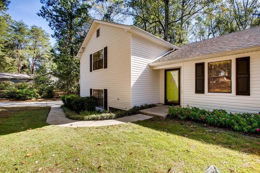 2274 Turtle Landing Marietta, GA 30066 - Photo 3 of 28 a view of a house with backyard and sitting area