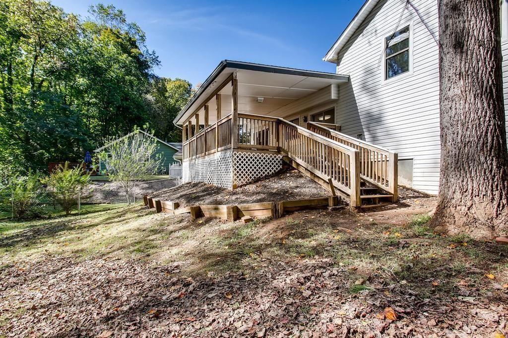2274 Turtle Landing Marietta, GA 30066 - Photo 8 of 28 a view of a house with a yard
