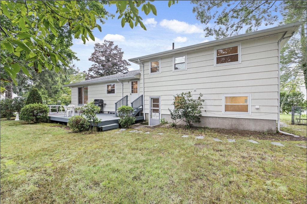 253 Linden Street, Unit 253 Waltham, MA 02452 - Photo 20 of 21