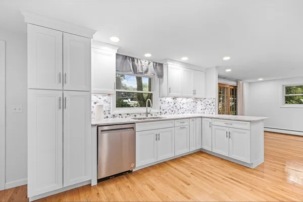 $5,400 | 253 Linden Street, Unit 253, Waltham, MA 02452