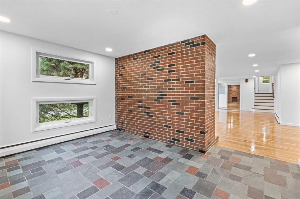 253 Linden Street, Unit 253 Waltham, MA 02452 - Photo 8 of 21