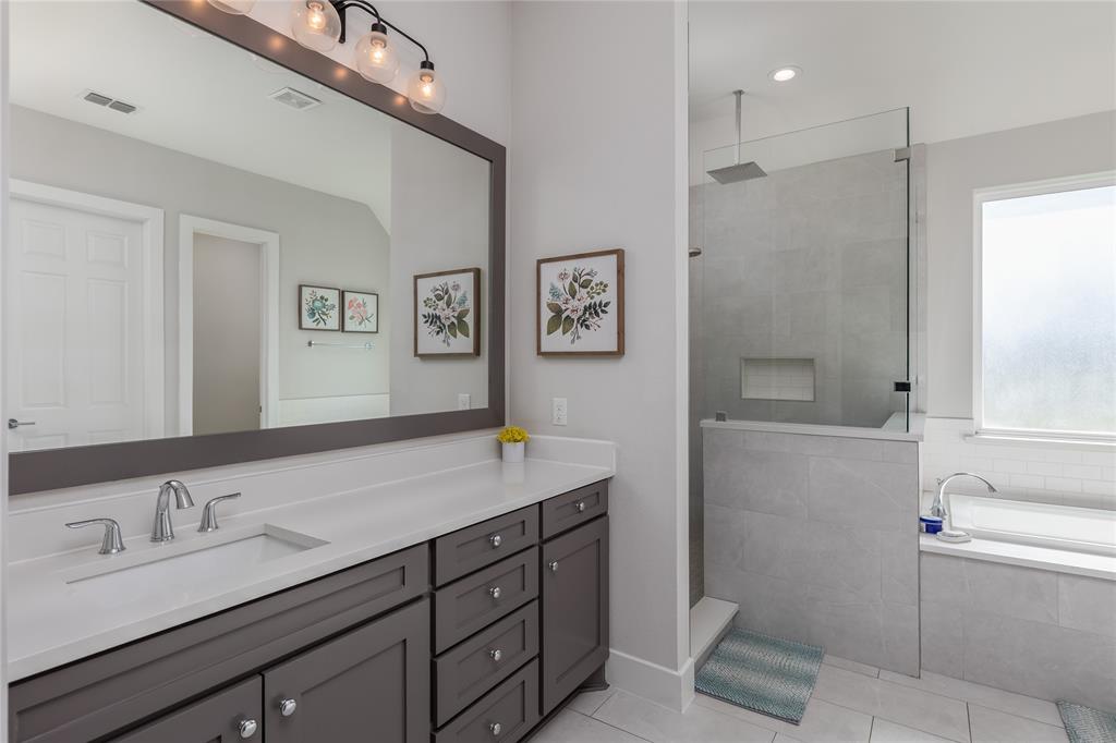 152 Katy Ranch Drive Weatherford, TX 76085 - Photo 21 of 39 Luxurious Primary Bathroom