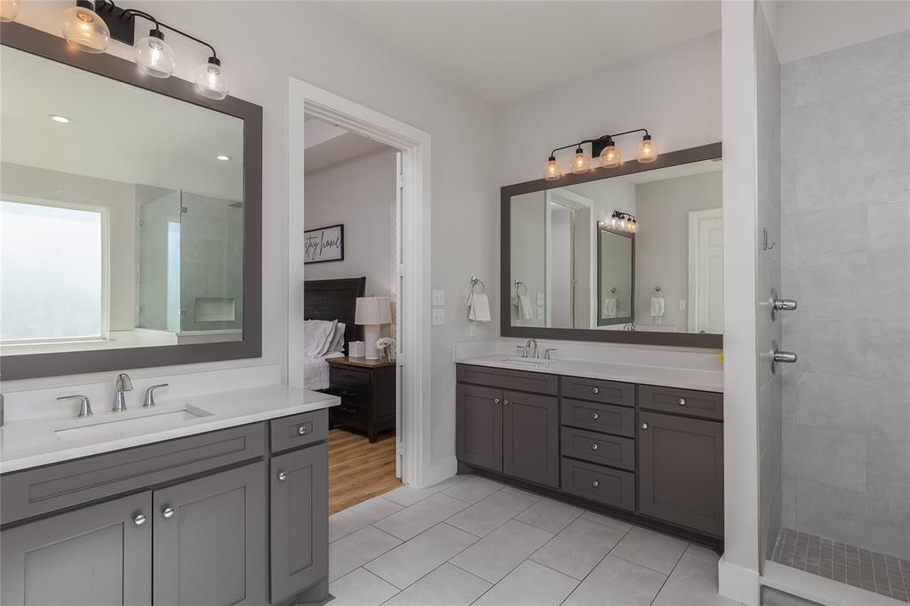 152 Katy Ranch Drive Weatherford, TX 76085 - Photo 22 of 39 Dual Vanities