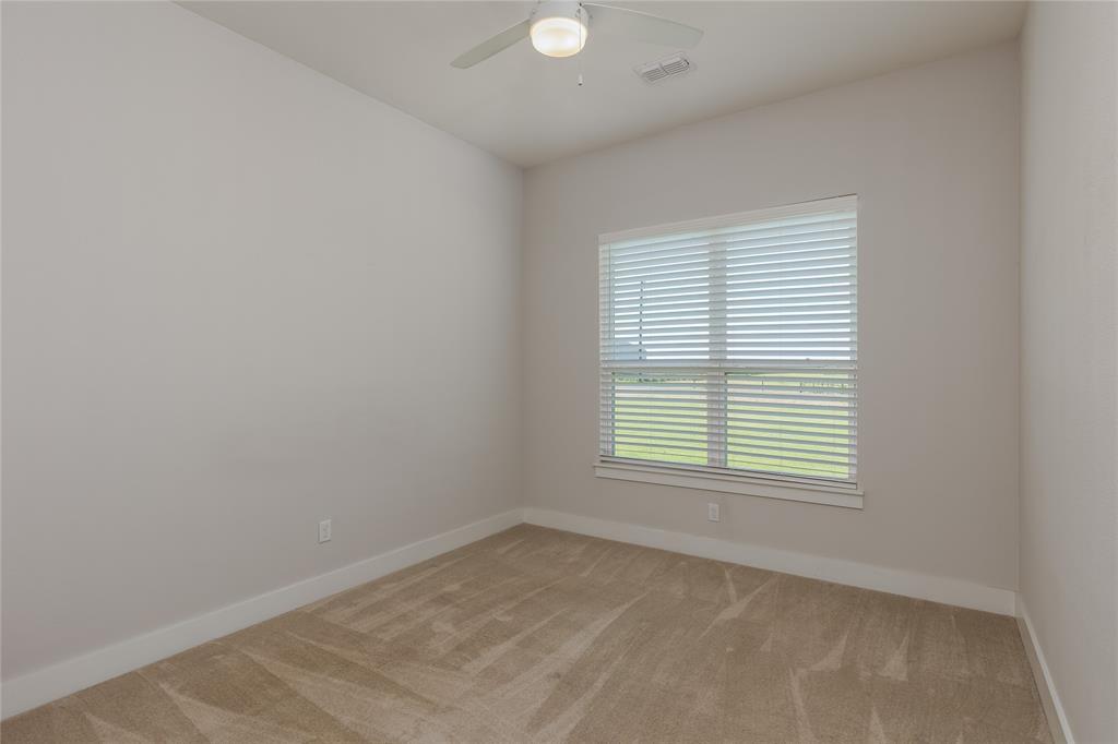 152 Katy Ranch Drive Weatherford, TX 76085 - Photo 27 of 39 Additional Guest Room #3