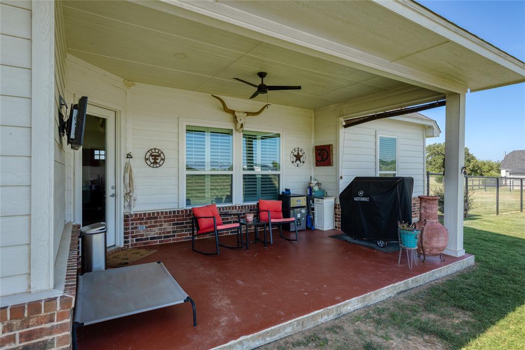 152 Katy Ranch Drive Weatherford, TX 76085 - Photo 29 of 39 Roomy Back Porch