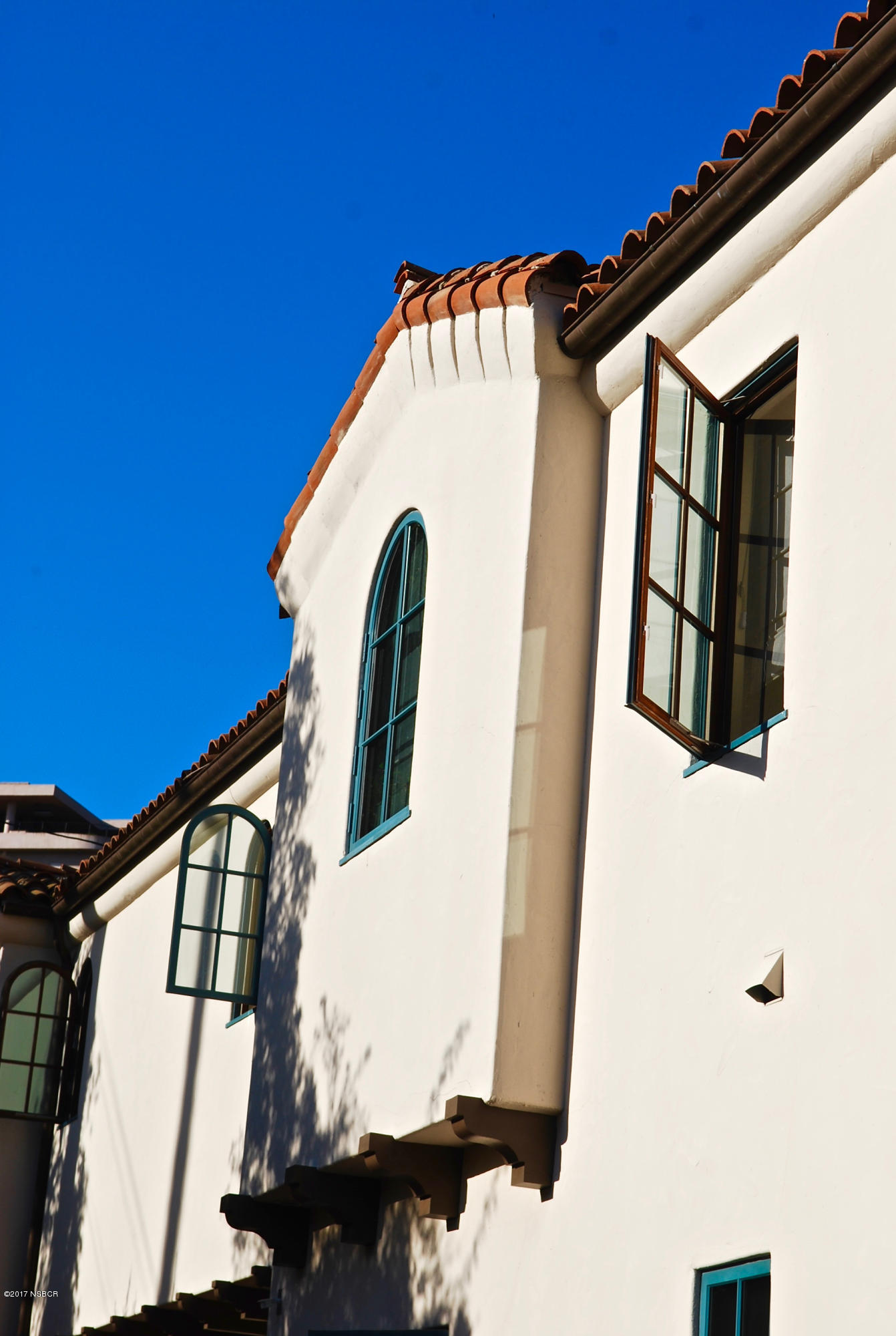 965 Isleta Avenue Santa Barbara, CA 93109 - Photo 13 of 17 a view of front door