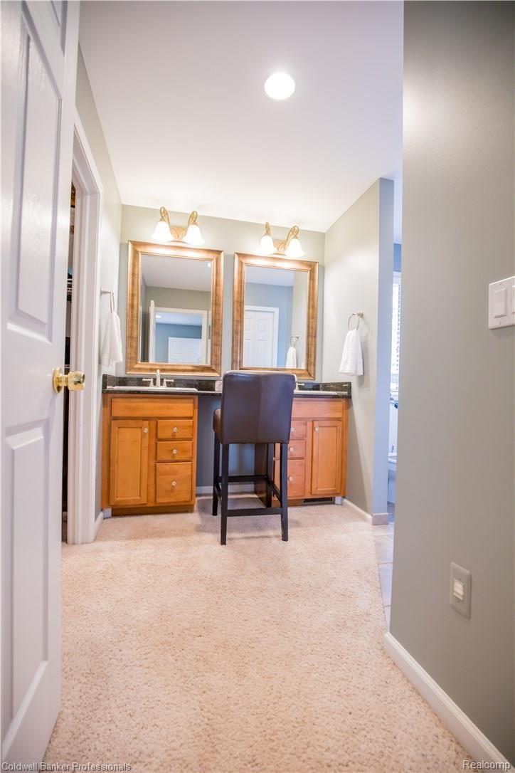 123 Ruth Avenue Pontiac, MI 48341 - Photo 11 of 29 5H7A7743.jpg