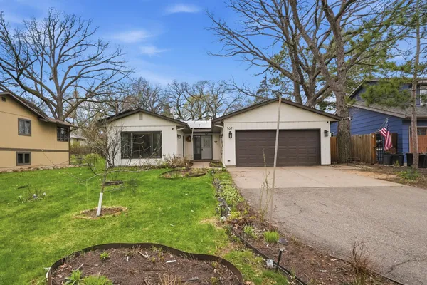 $299,900 | 1611 10th Avenue Southeast, St. Cloud, MN 56304