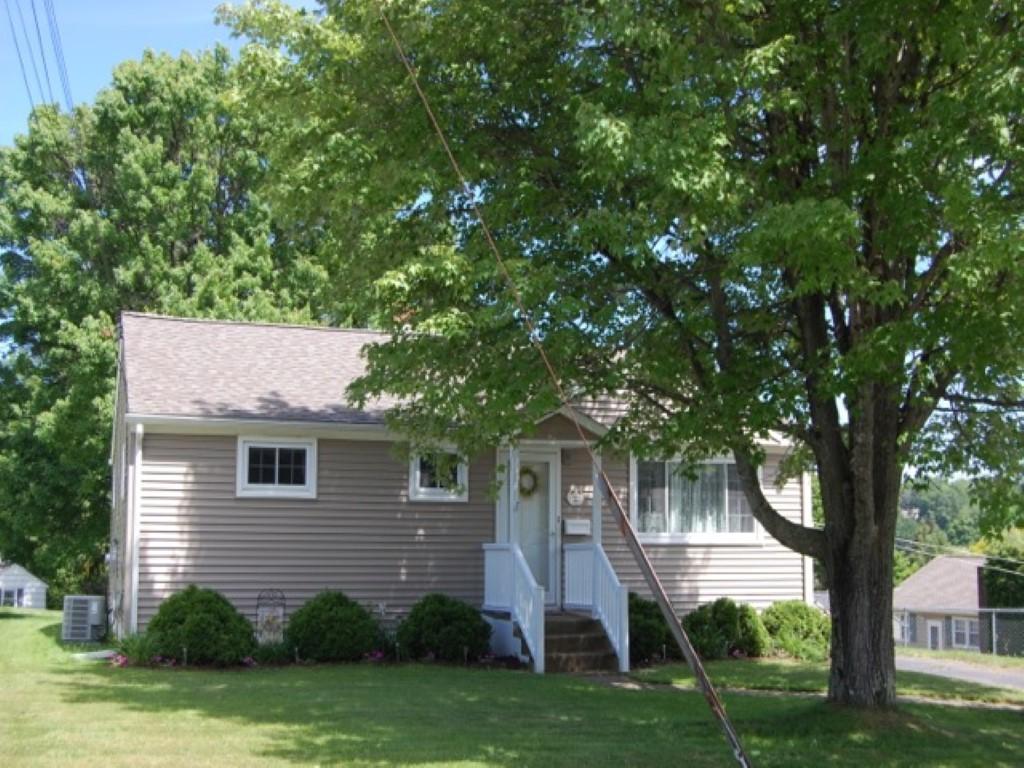 706 Stonefield Road Endwell, NY 13760 - Photo 1 of 23 Gallery Image 1