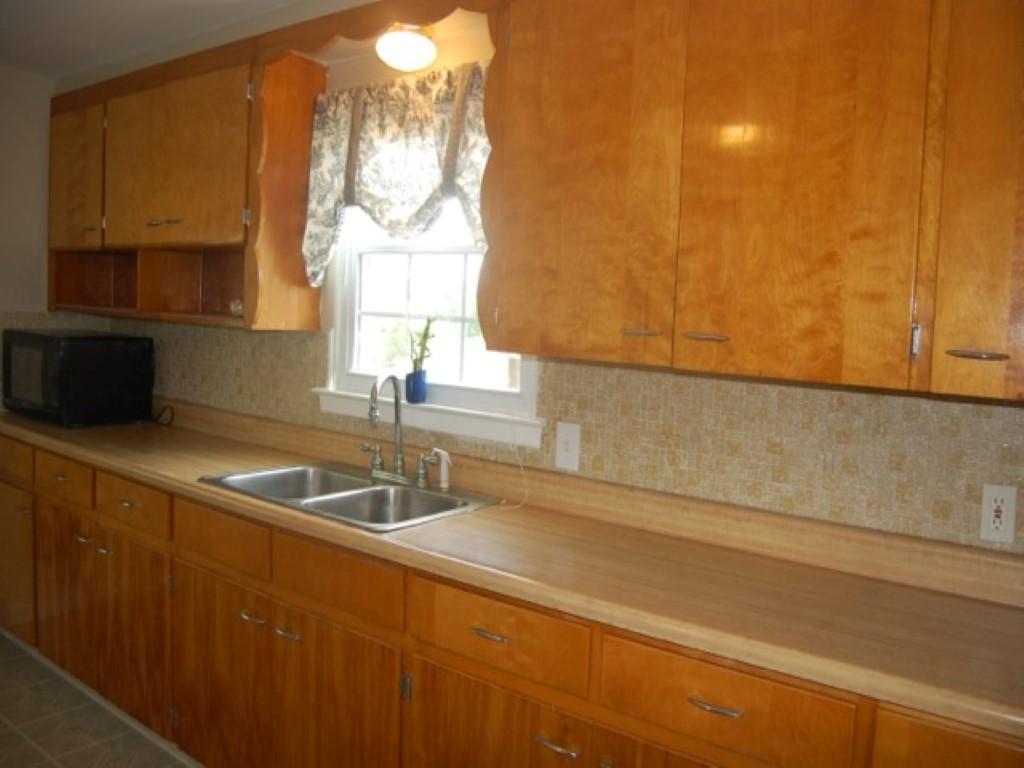 706 Stonefield Road Endwell, NY 13760 - Photo 9 of 23 Gallery Image 9